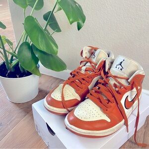 Women’s Air Jordan 1 mid size 8
